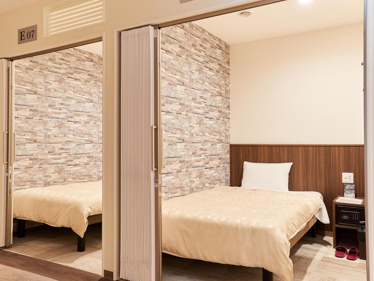 Grand Cabin Hotel Naha Oroku Esterno foto